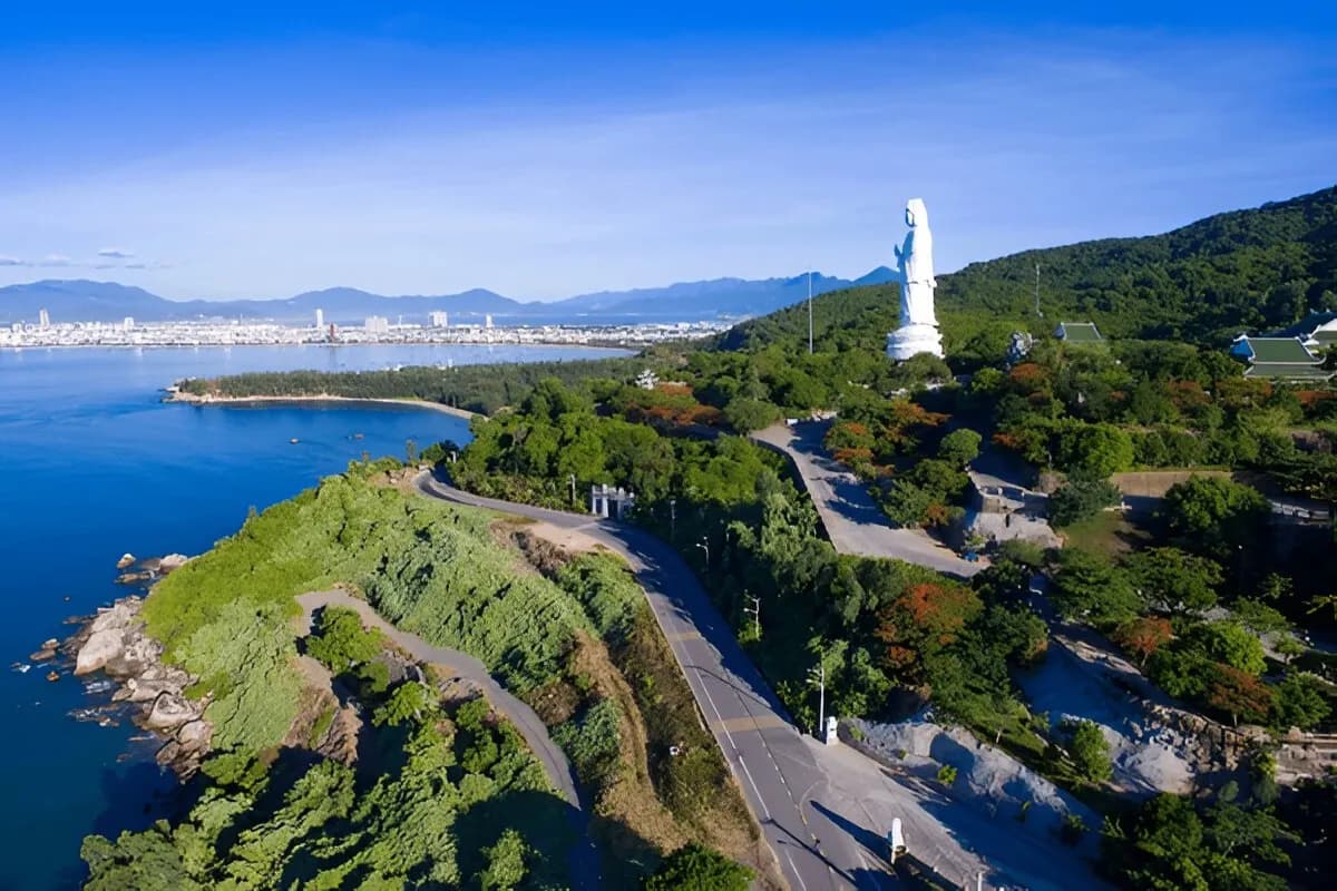 Discover Hanoi & Halong Bay