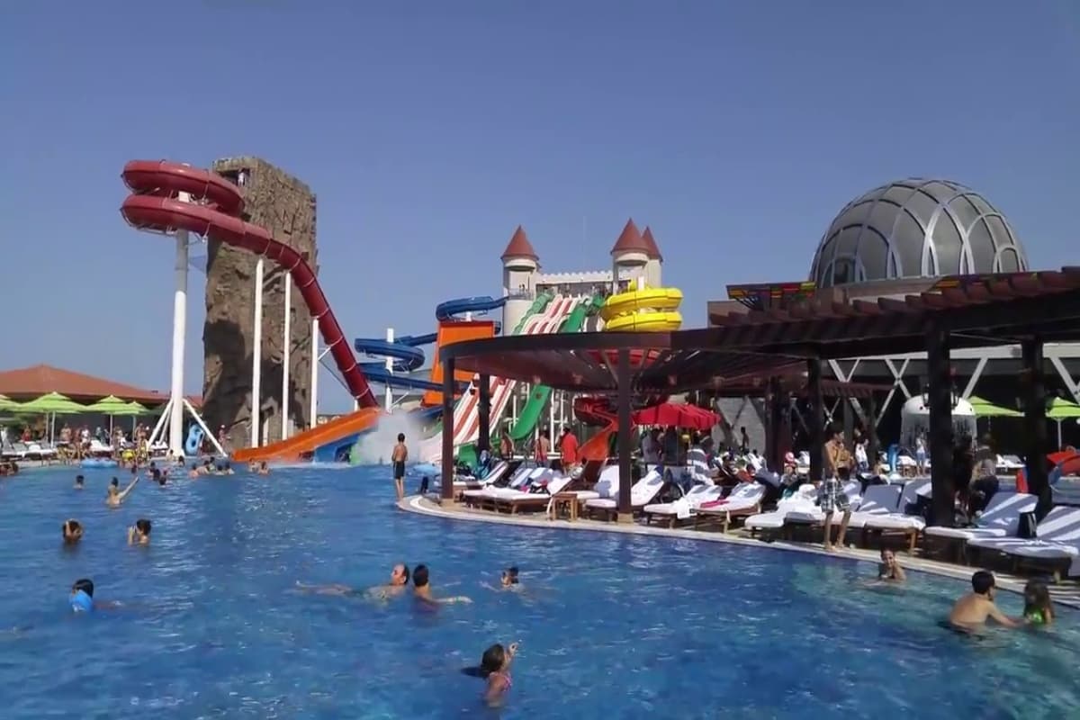 Dalga Beach Aquapark Resort