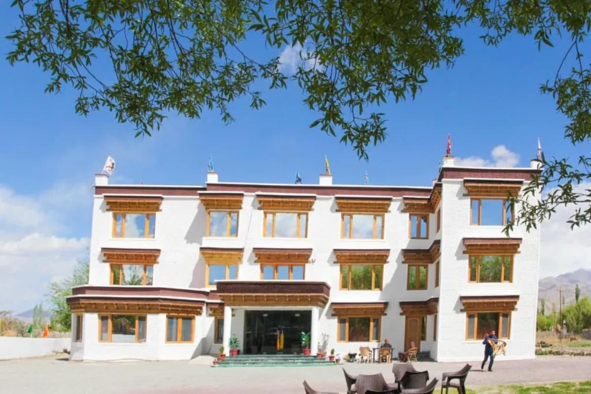 Ratna Hotel Ladakh
