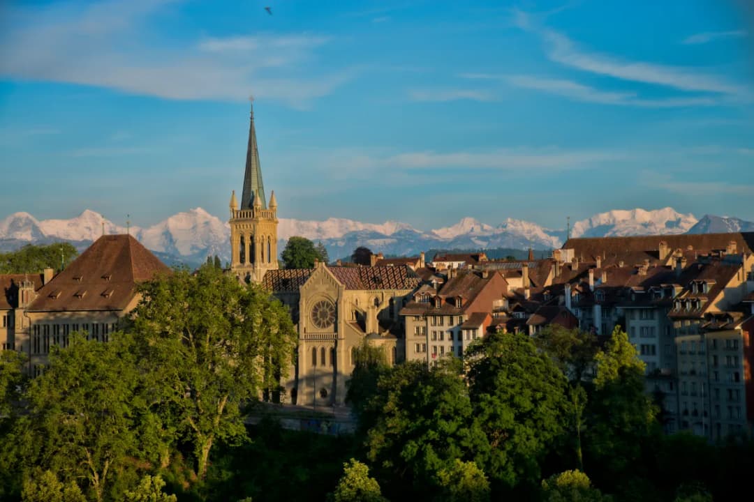 Proximity to Old Town