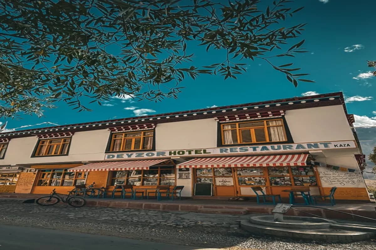 Hotel Deyzor & Restaurant