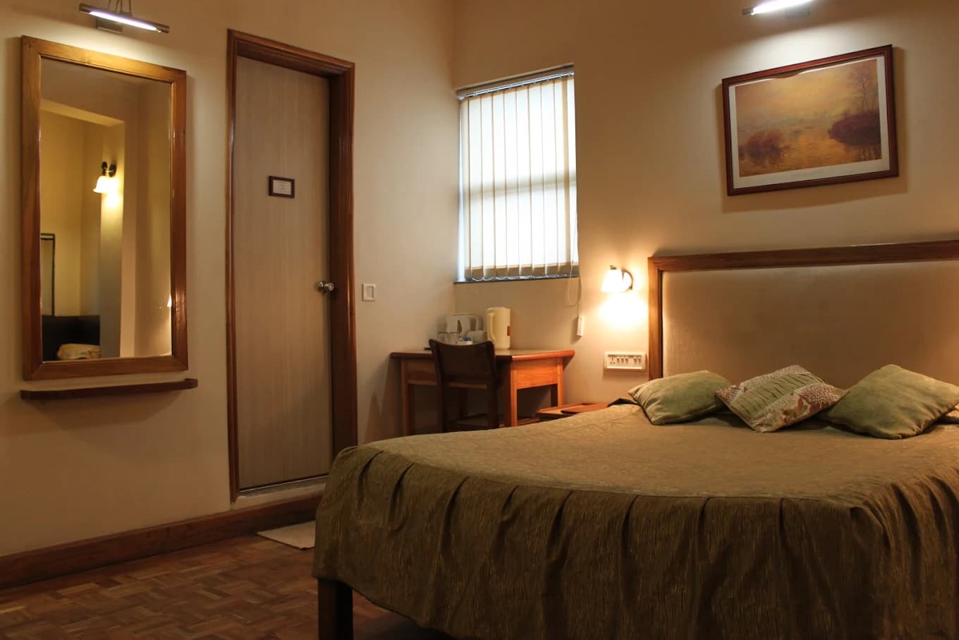 The Eee Cee Hotel