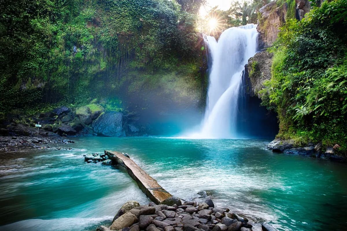 Tegenungan Waterfall