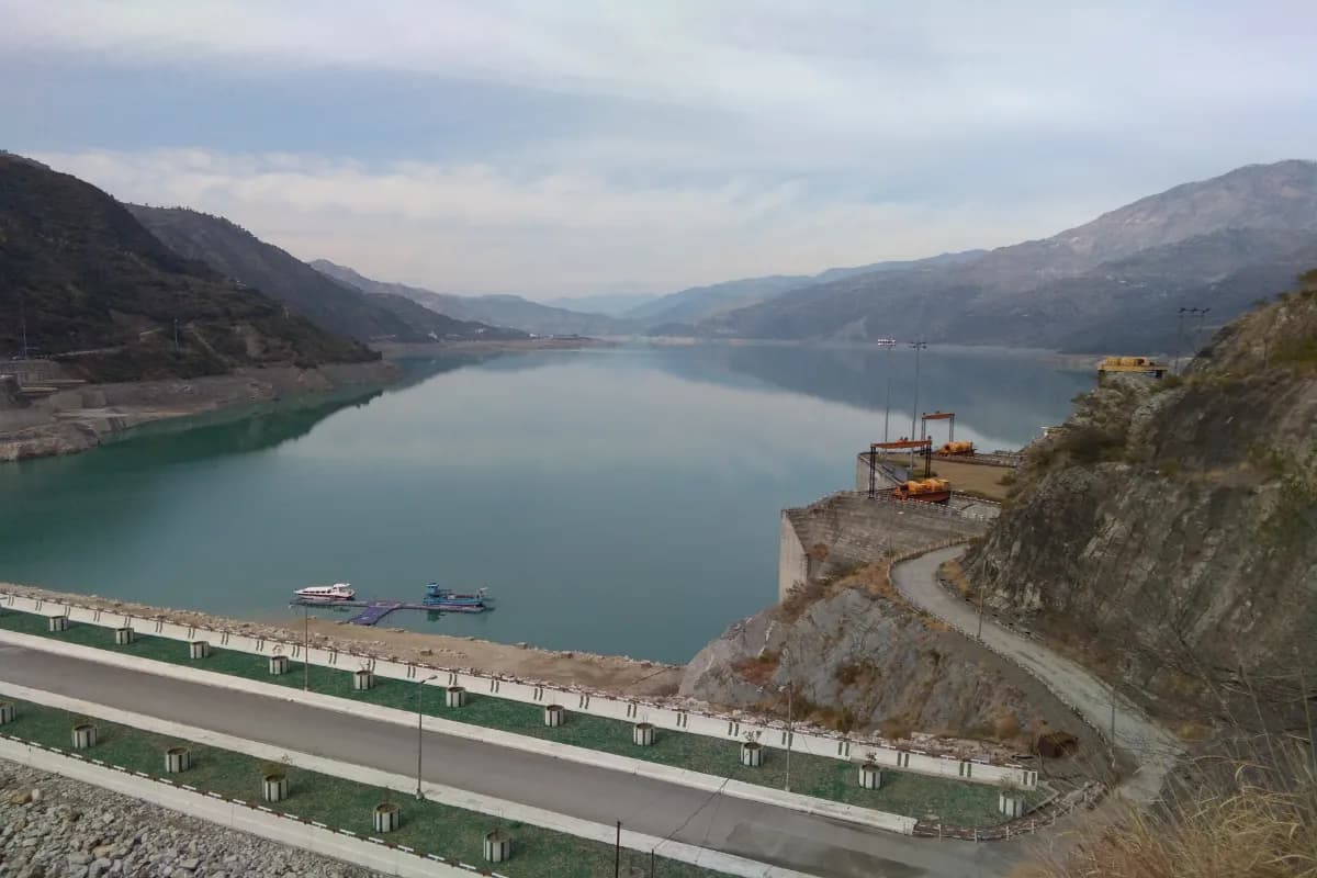 tehri lake