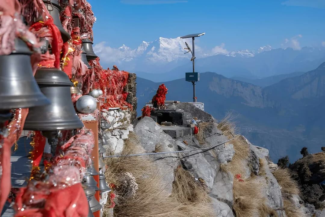 Panoramic Mountain Views