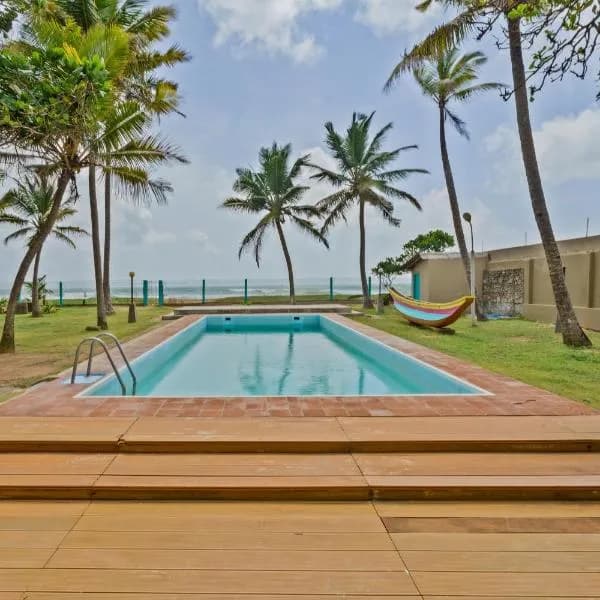 BLUE BEACH HOTEL- WADDUWA