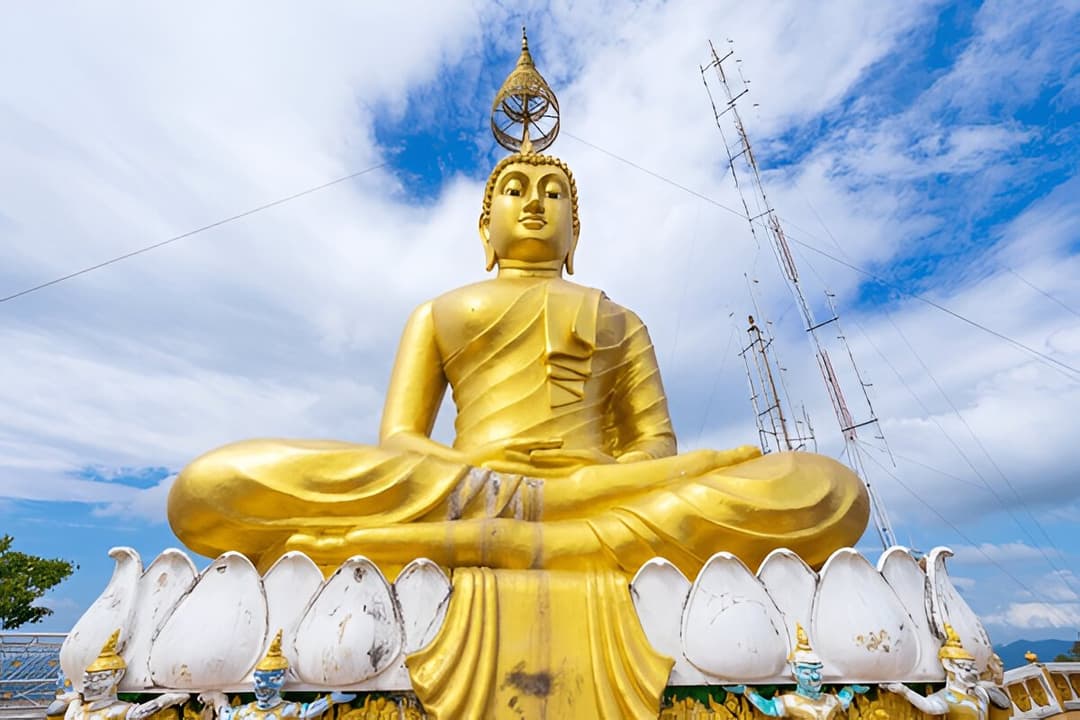Golden Buddha Statue