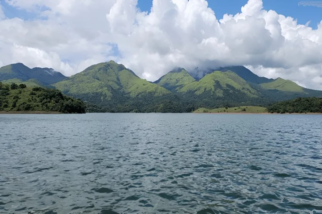 Karlad Lake