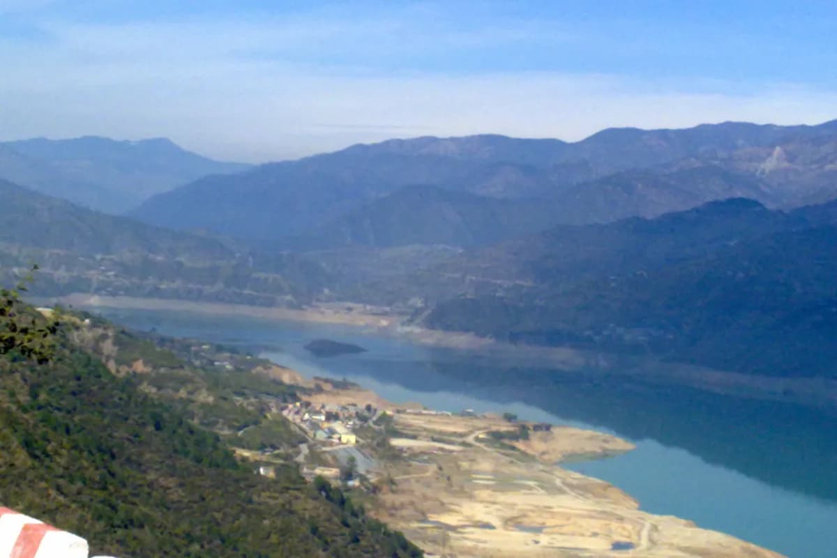 tehri lake