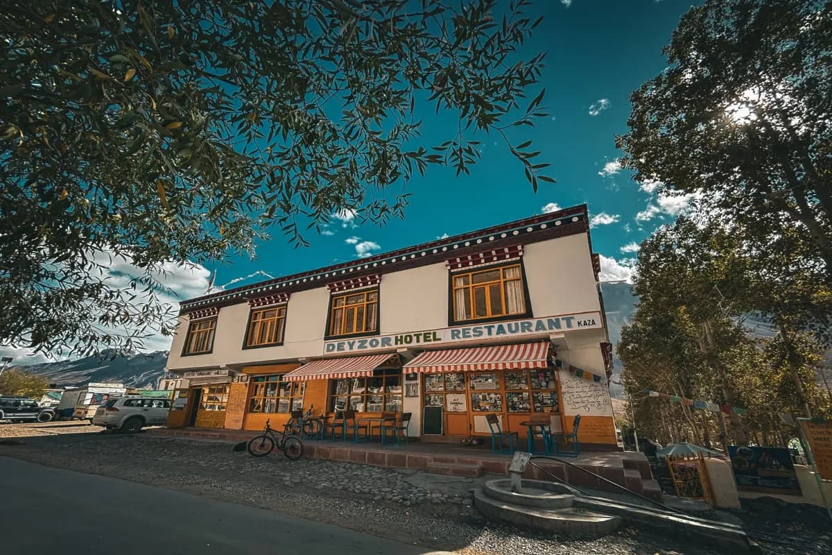 Hotel Deyzor & Restaurant