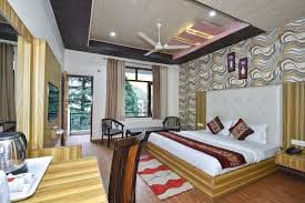 Hotel Seven Seas