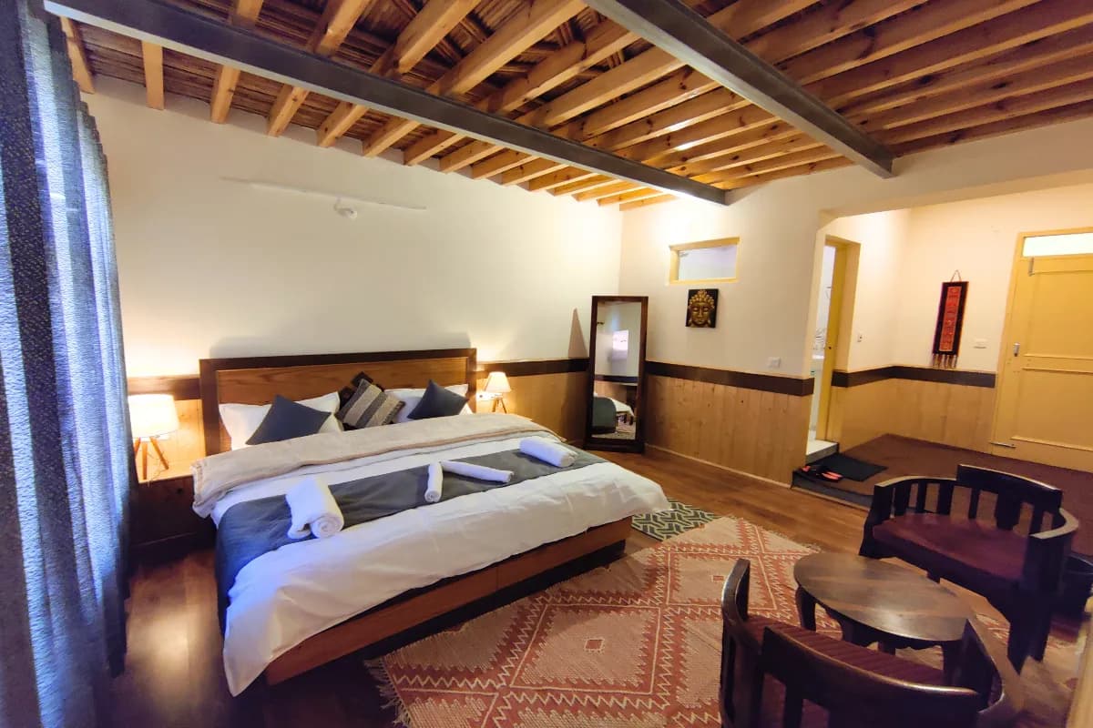 Eskape Inn Kaza