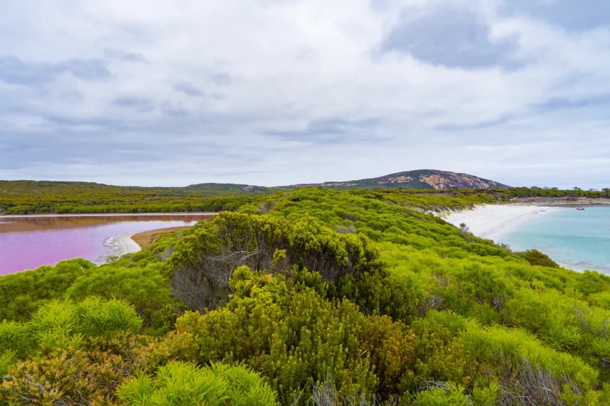 Lake Hillier