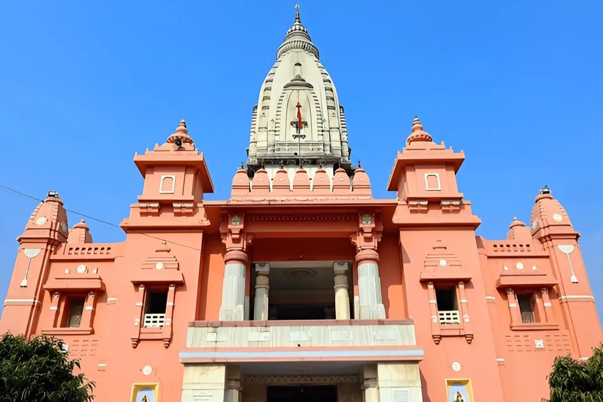Shri Kashi Vishwanath Temple