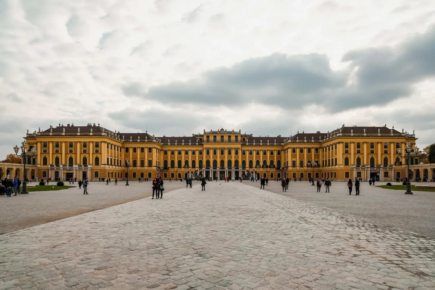 Grand Europe Expedition | 10 Countries in 15 Days