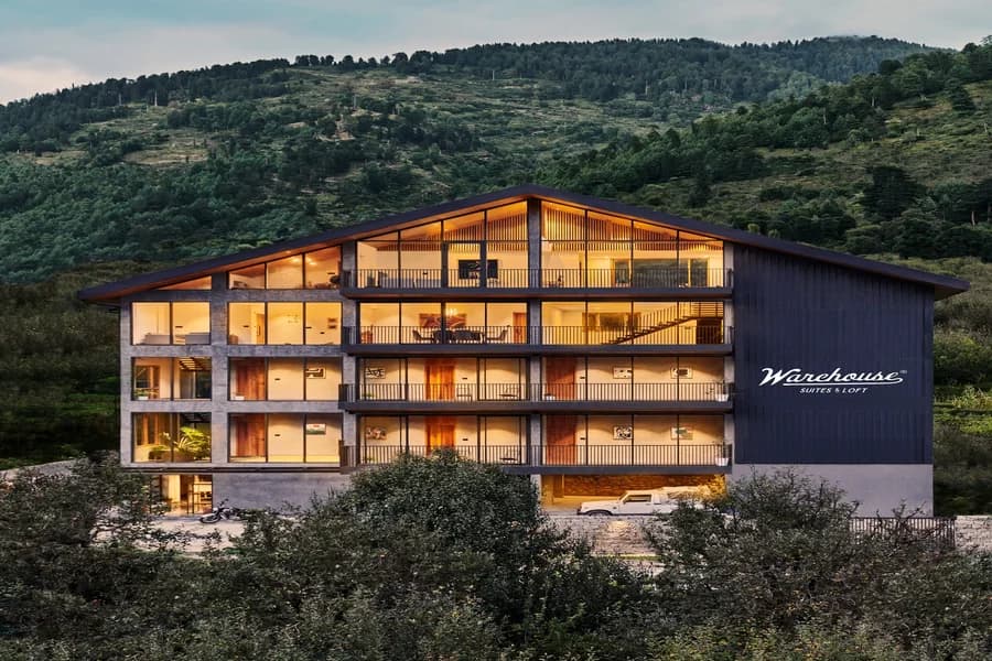 Warehouse Suites & Loft