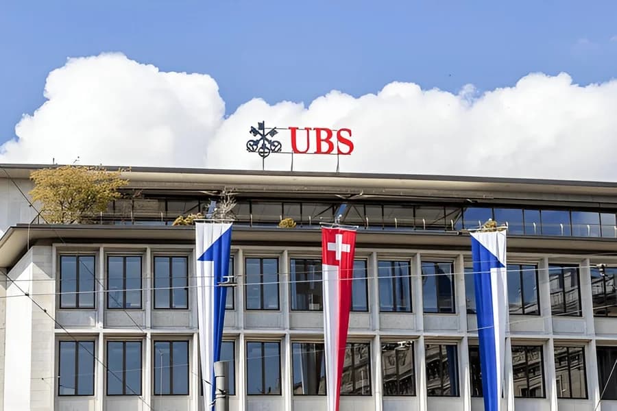 There Are More Banks Than People in Switzerland