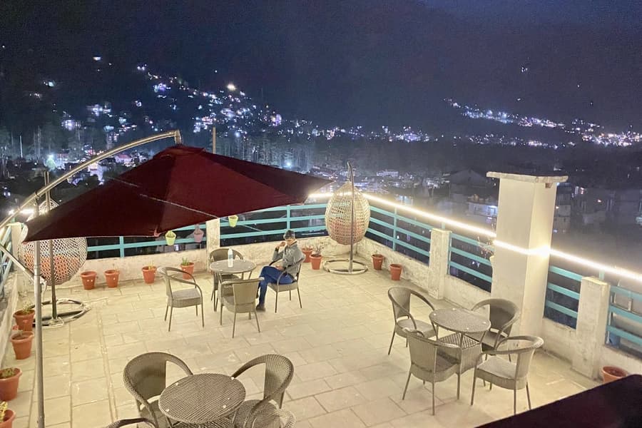 Hotel Meadows: