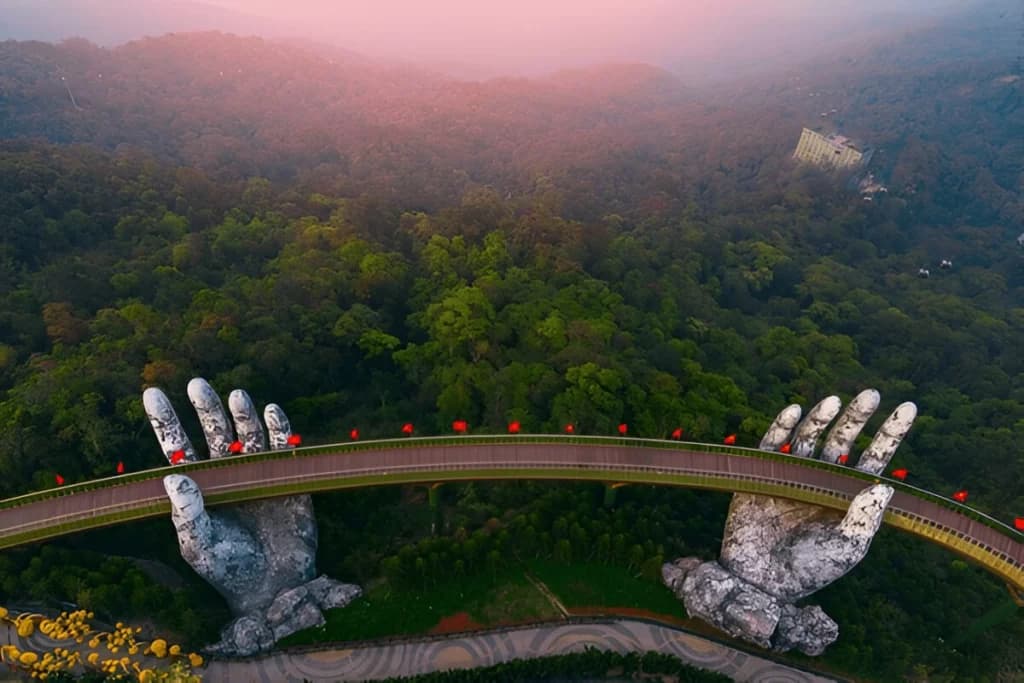 Day Trip to Golden Bridge & Ba Na Hills