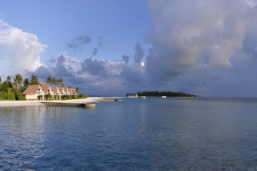 Cinnamon Velifushi Maldives