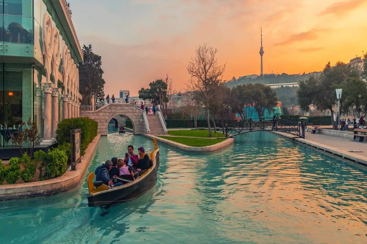 Mini Venice, Baku
