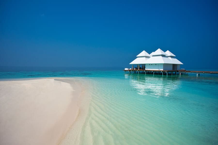 Diamonds Athuruga Maldives