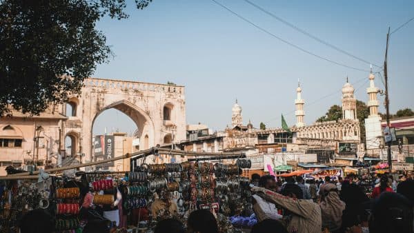 Affordable Hyderabad Tour: Perfect Gateway to explore Culture, History and Delicious food