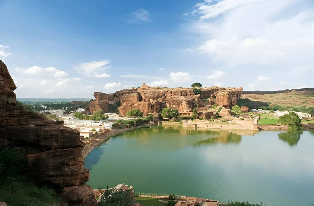 Tourist Places in Karnataka for 3 Days