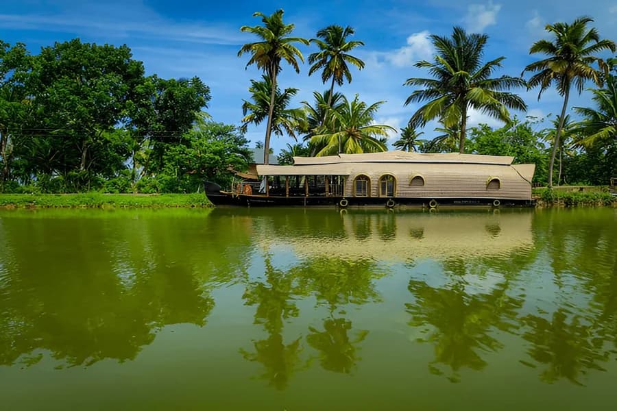 Alleppey Houseboat Stay