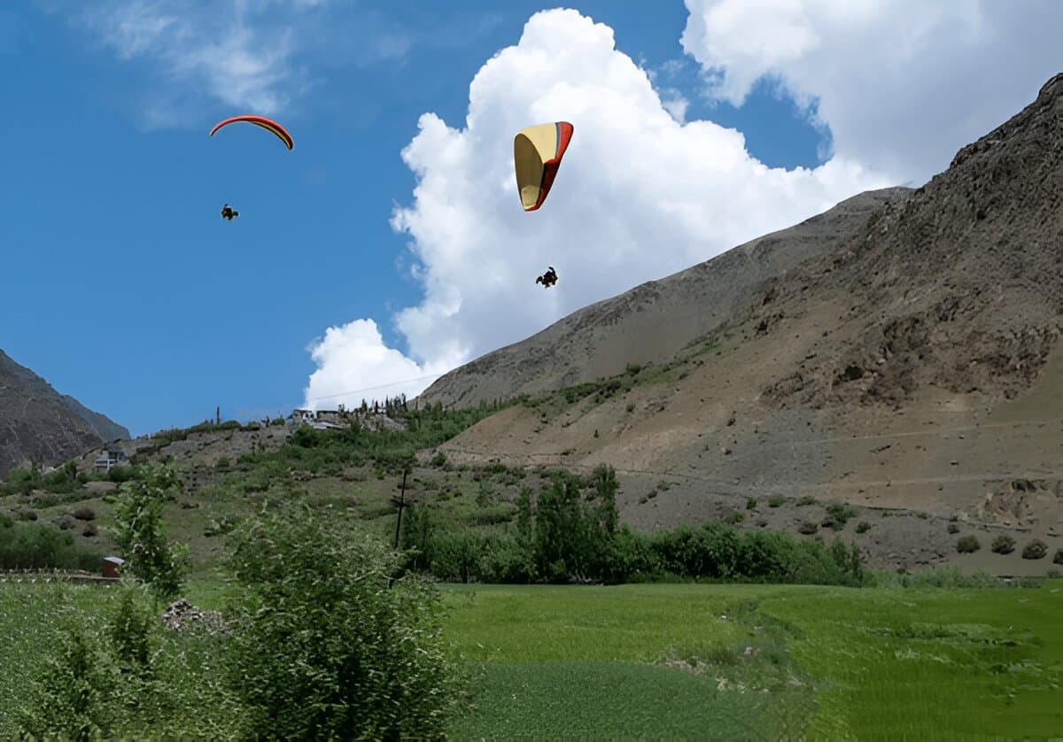 Paragliding in Ladakh