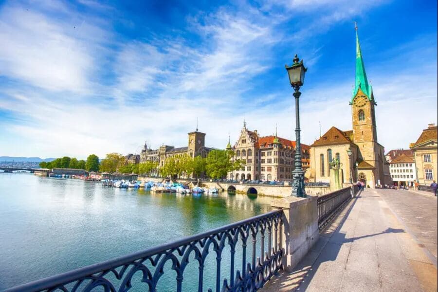 Unforgettable Switzerland Tour Package for Family: Explore Together