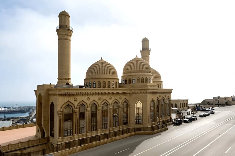Explore the Architecture of Bibi Heybat Mosque