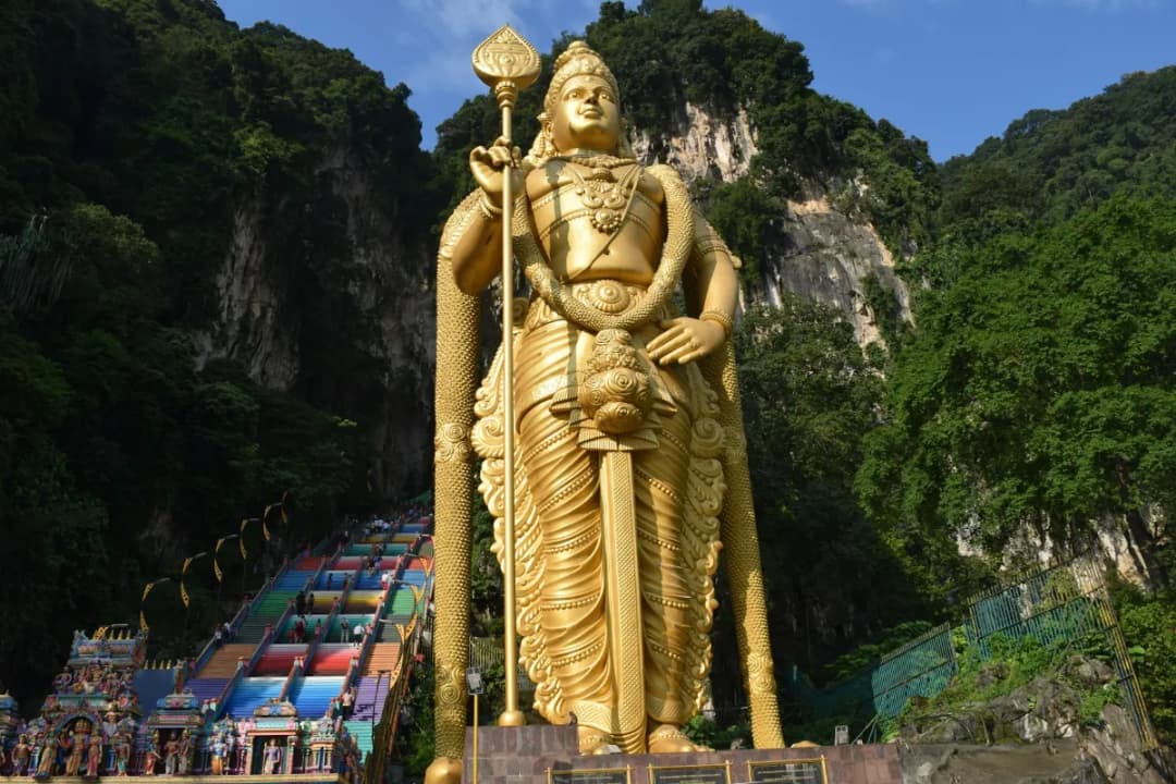 Tall Lord Murugan Statue