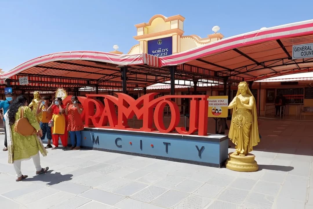 Food Courts and Restaurants