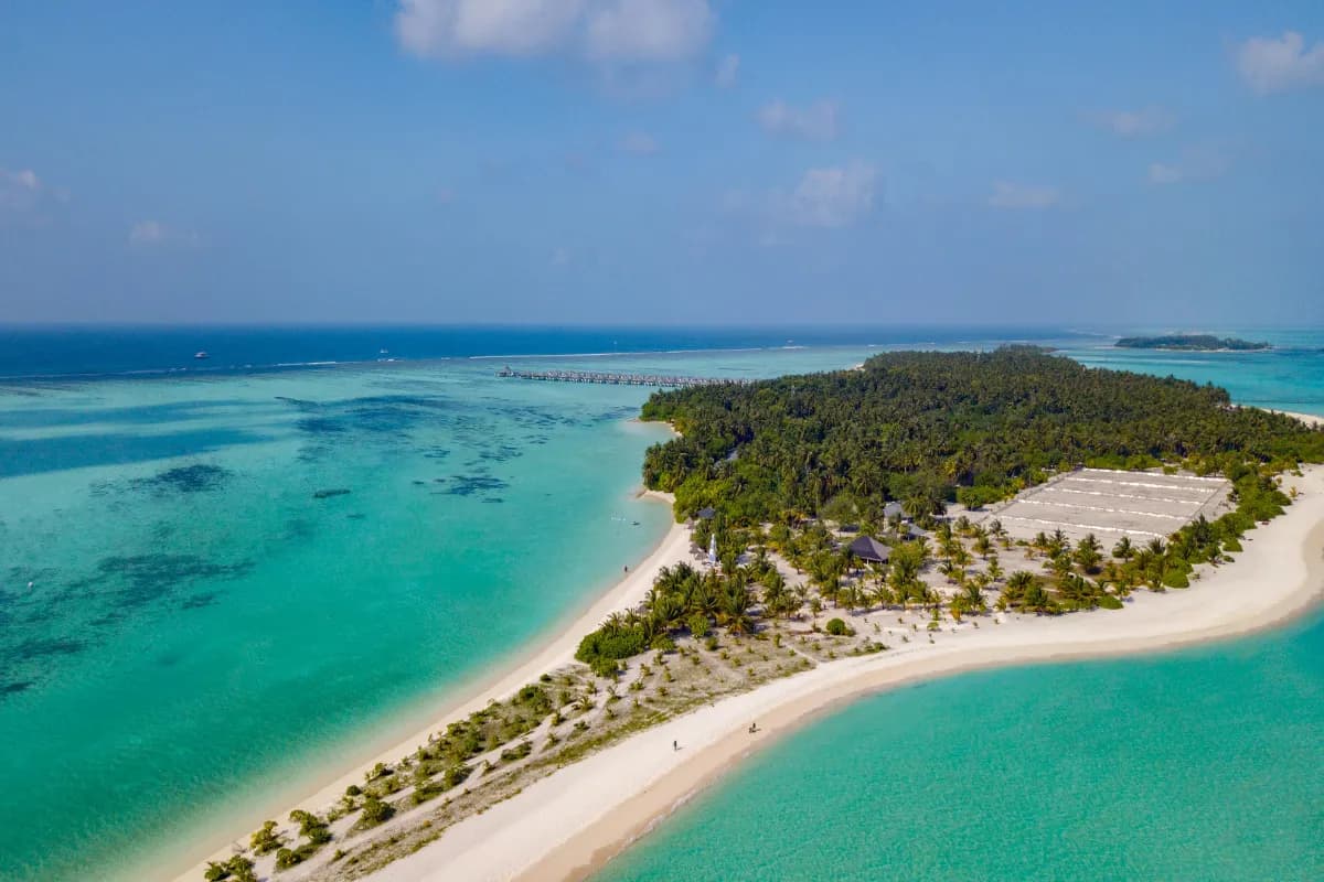 Nalaguraidhoo Island