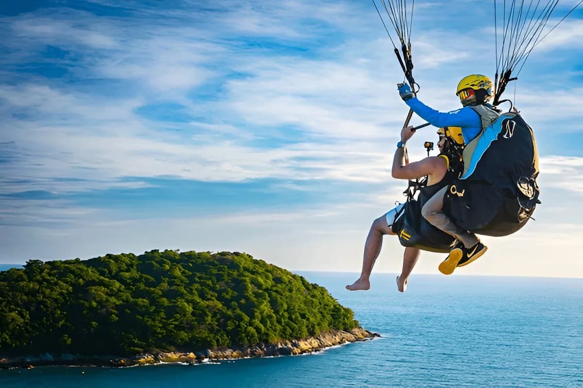 Skydiving in Phuket