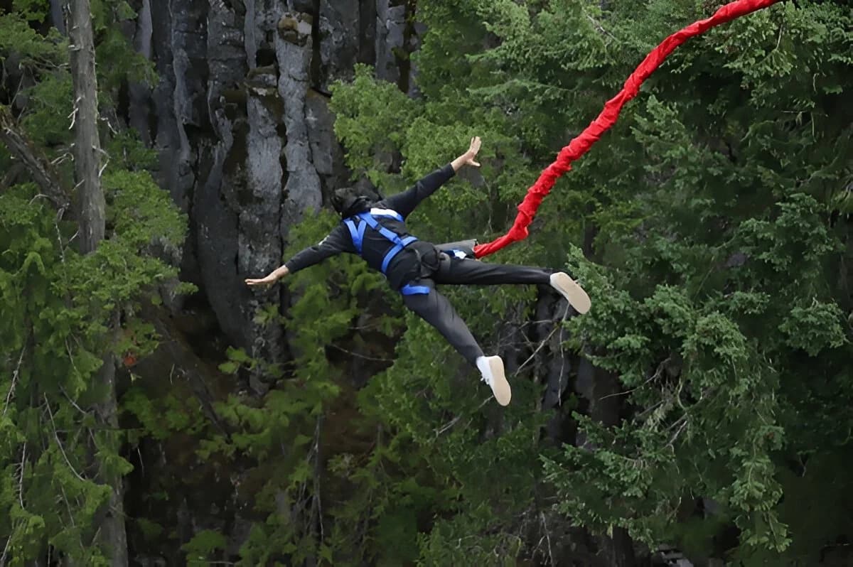 Bungee Jumping in Manali