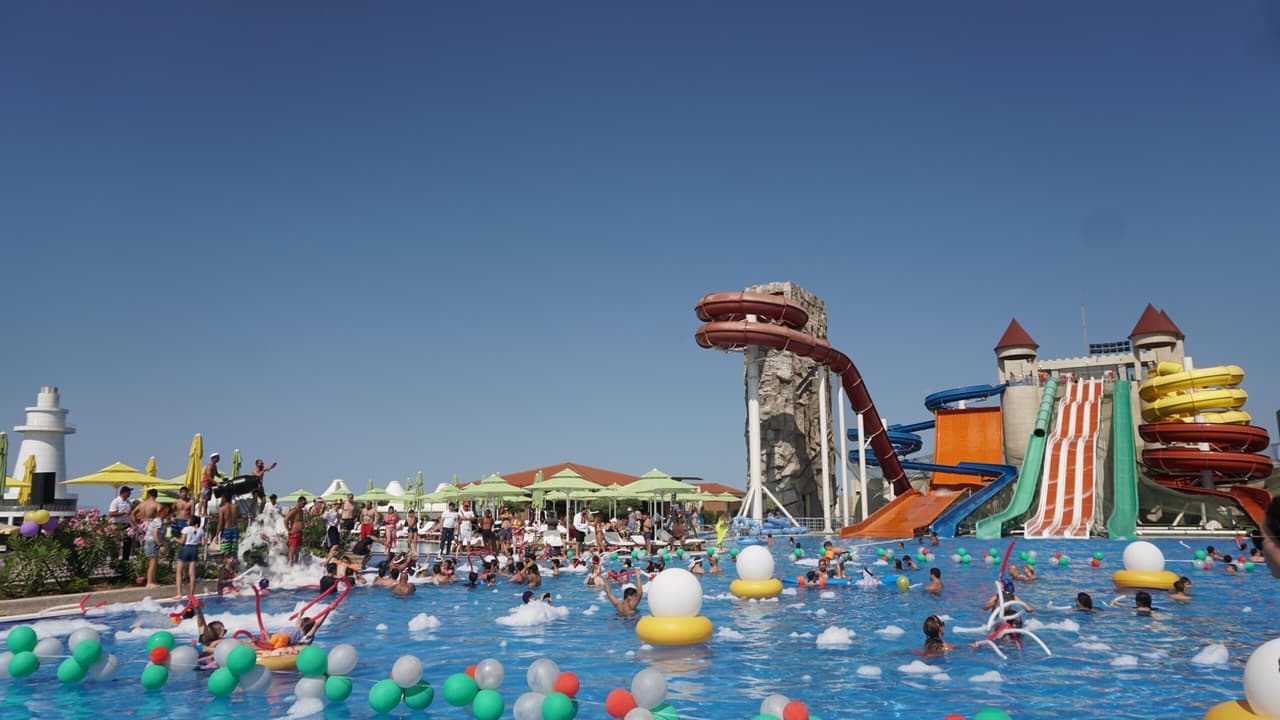 Dalga Beach Aquapark Resort