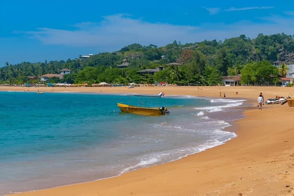 Unawatuna Beach