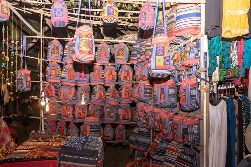 Saturday Night Market (Arpora)