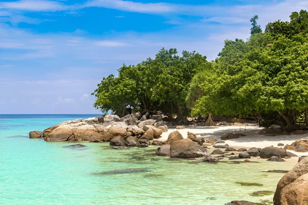 Sunrise Beach, Koh Lipe