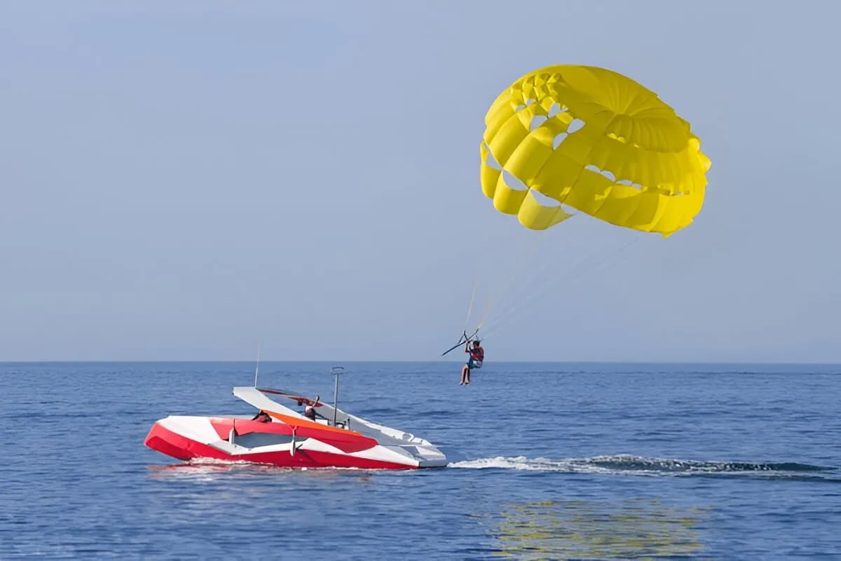 Parasailing in Andaman