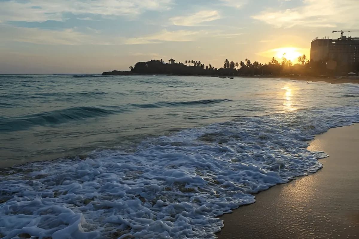 Unawatuna Beach Sri Lanka