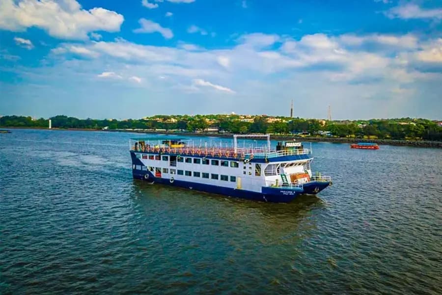 Sal River Cruise