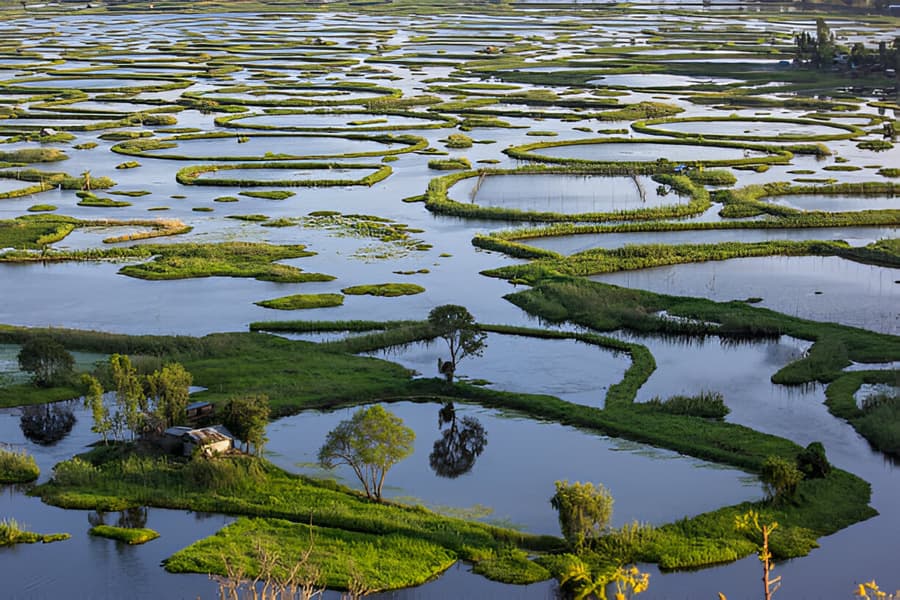 Floating Lake