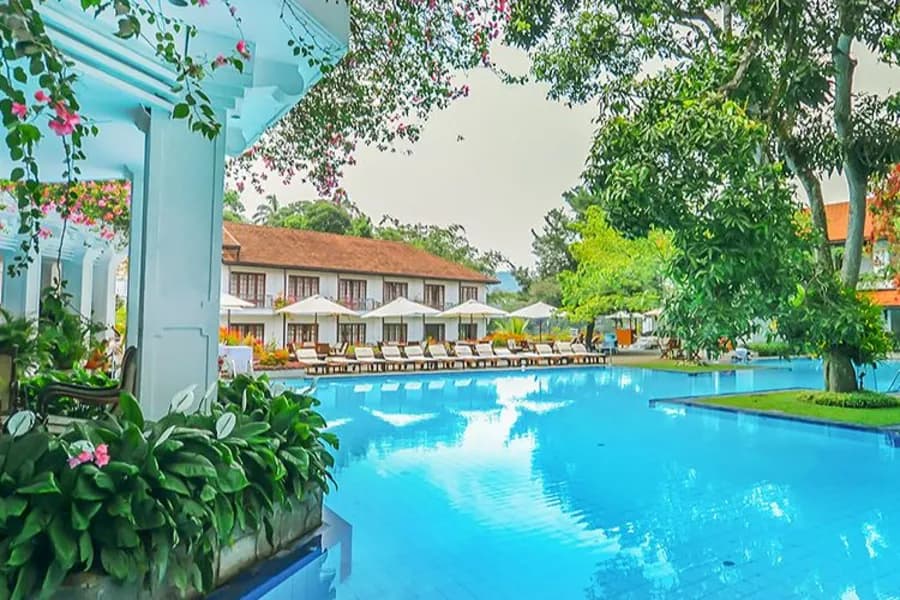 Mahaweli Reach Hotel