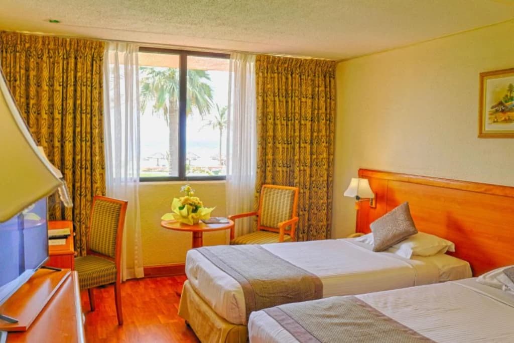 Lou’Lou’a Beach Resort