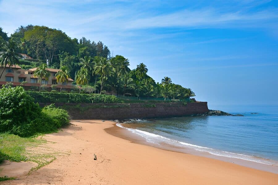 Sinquerim Beach