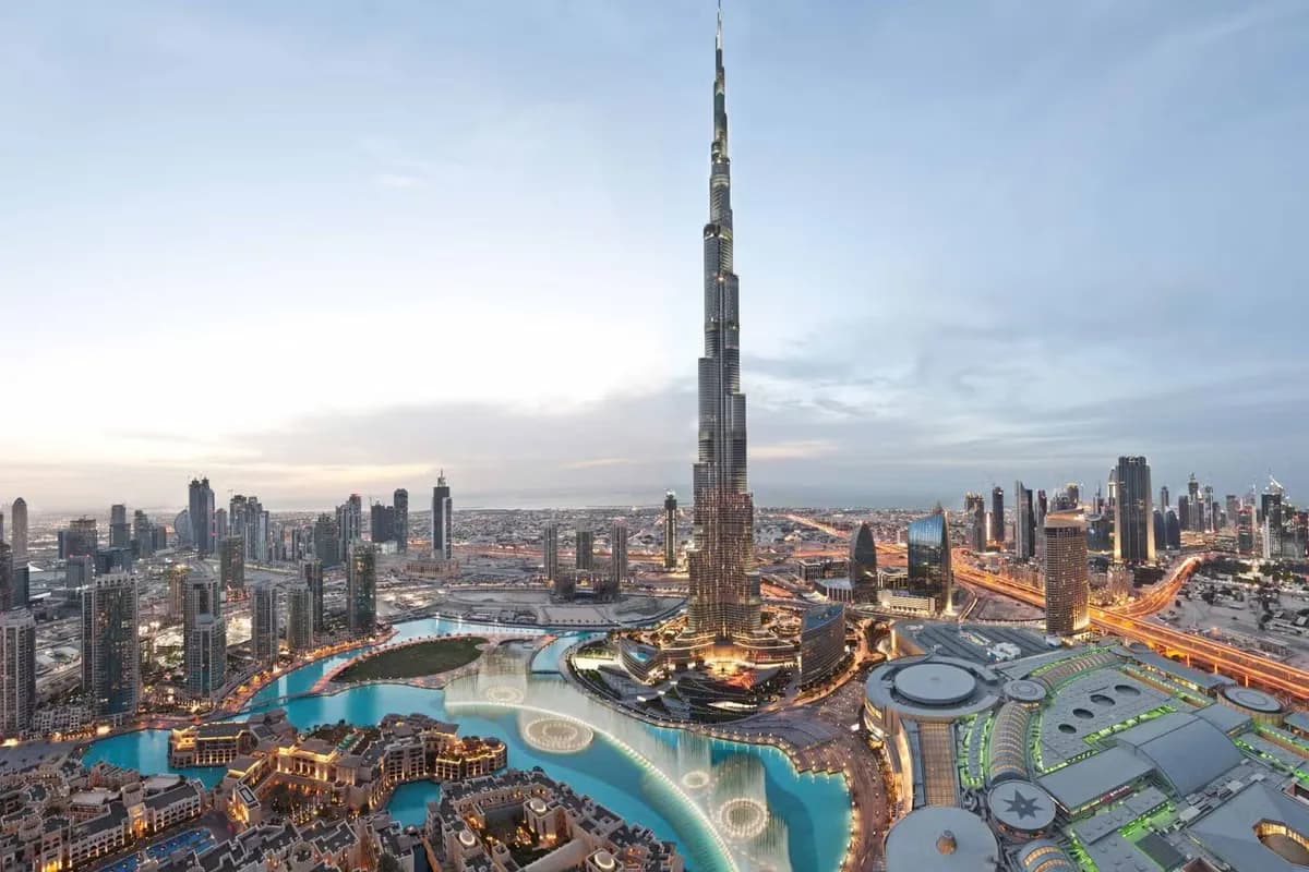 Arrival and Downtown Dubai