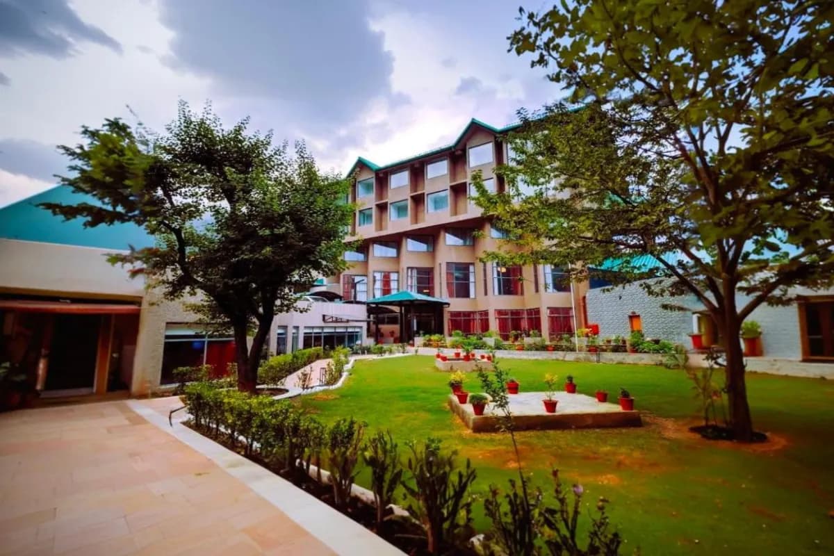 Sterling Manali